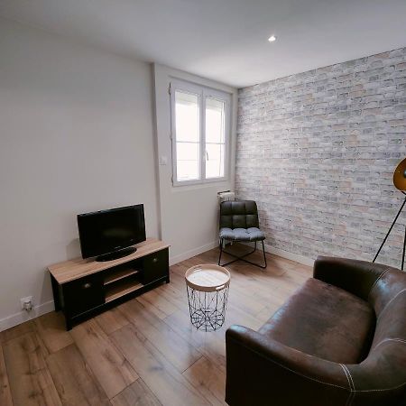 Appartement Business Ла-Гарен-Коломб Экстерьер фото