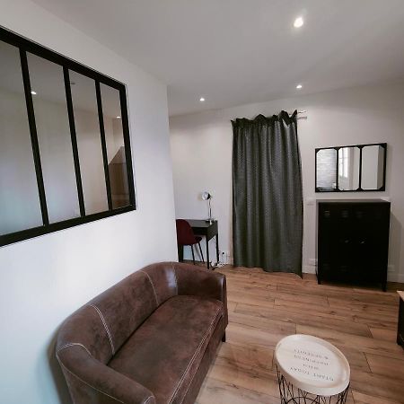 Appartement Business Ла-Гарен-Коломб Экстерьер фото