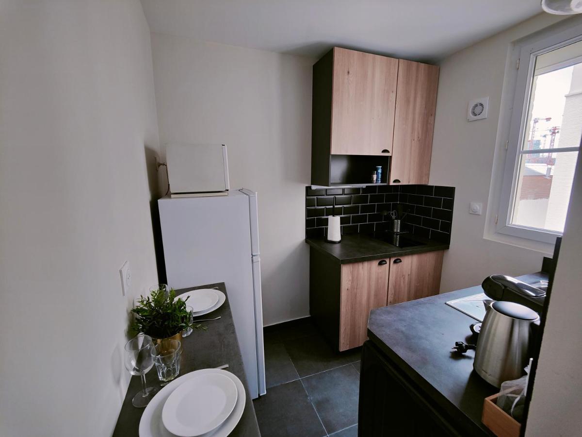 Appartement Business Ла-Гарен-Коломб Экстерьер фото